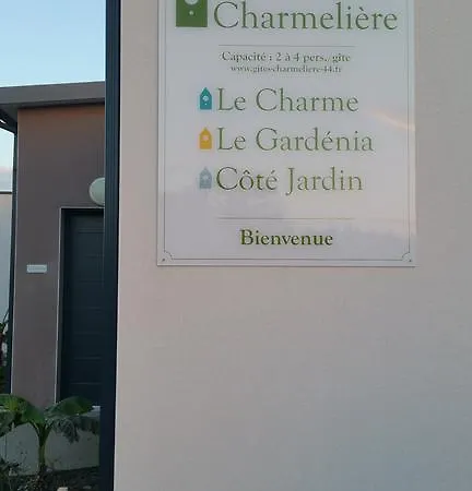 Semesterbostad Le Charme- Les Gites De La Charmeliere.